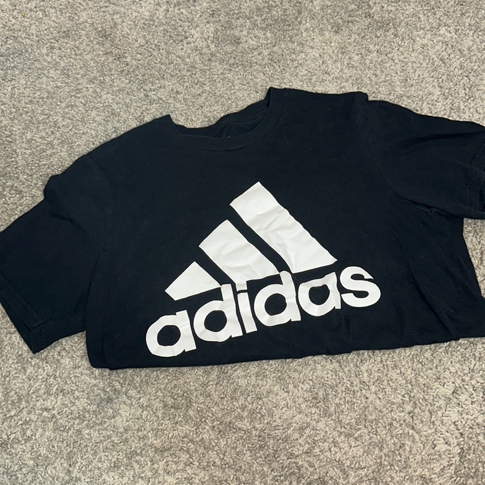 Black Adidas logo tshirt